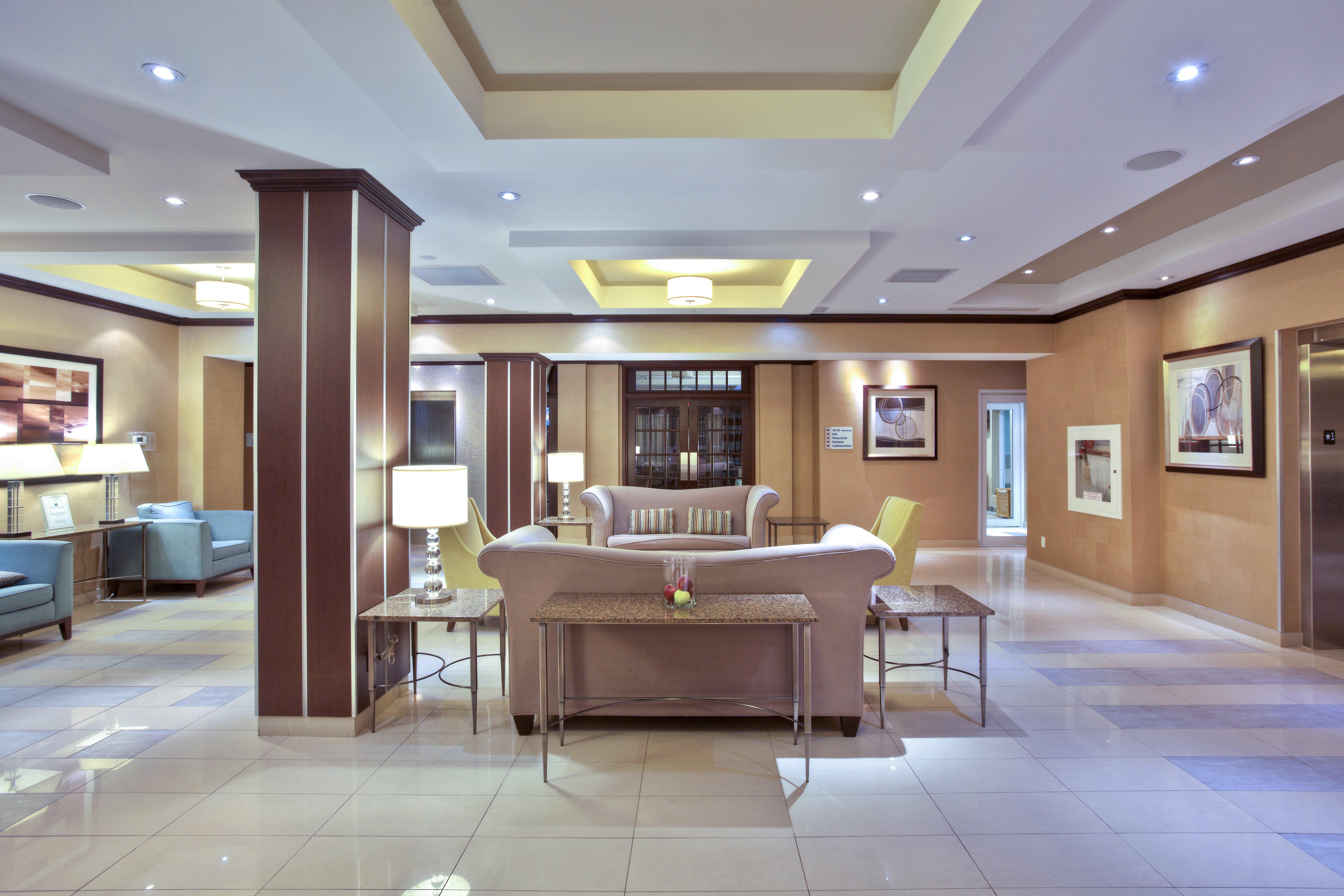 Holiday Inn Express Kingston Central By Ihg Esterno foto