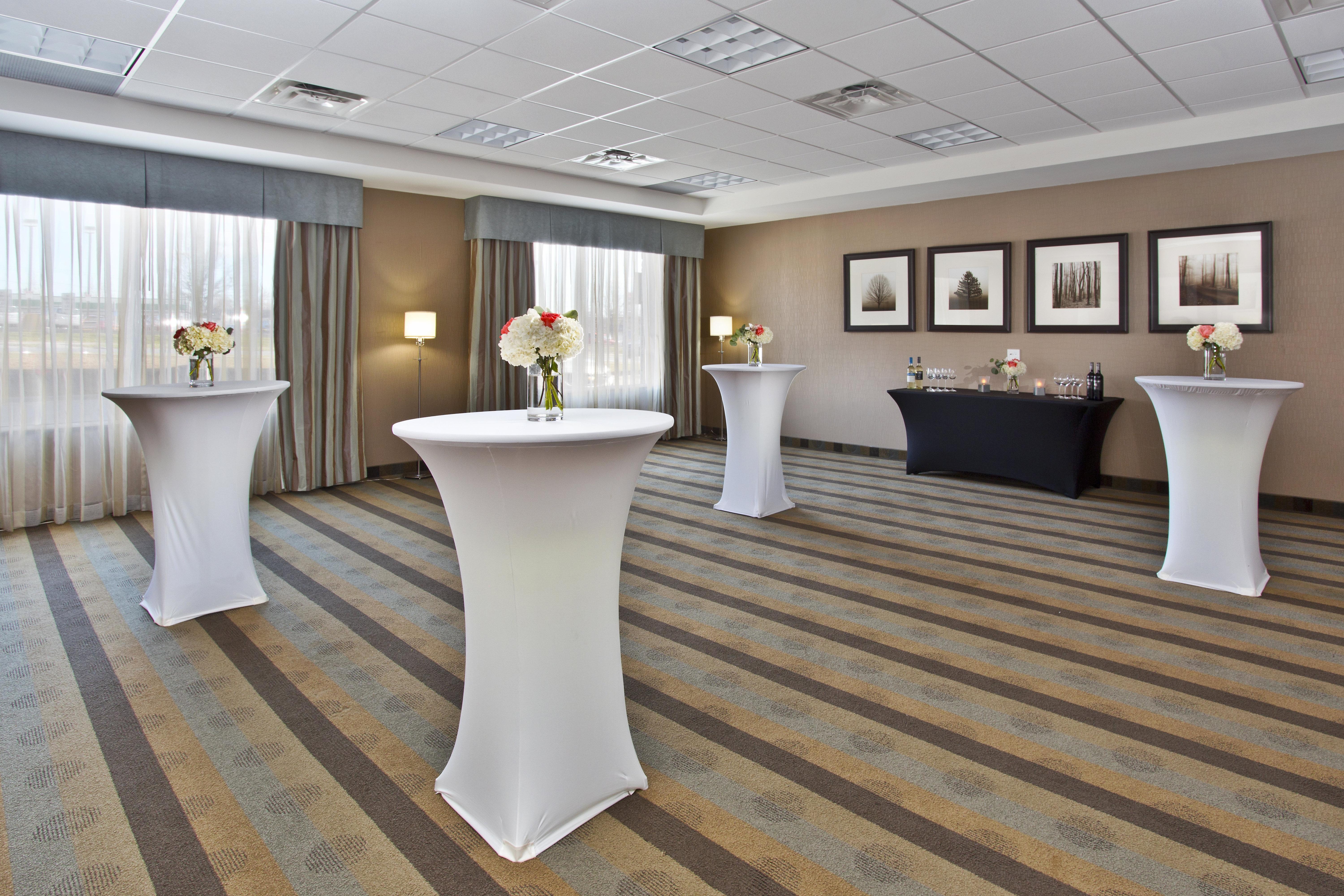 Holiday Inn Express Kingston Central By Ihg Esterno foto