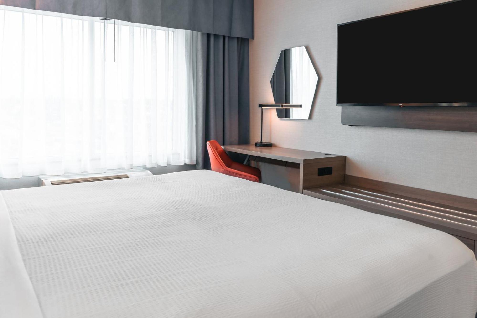Holiday Inn Express Kingston Central By Ihg Esterno foto