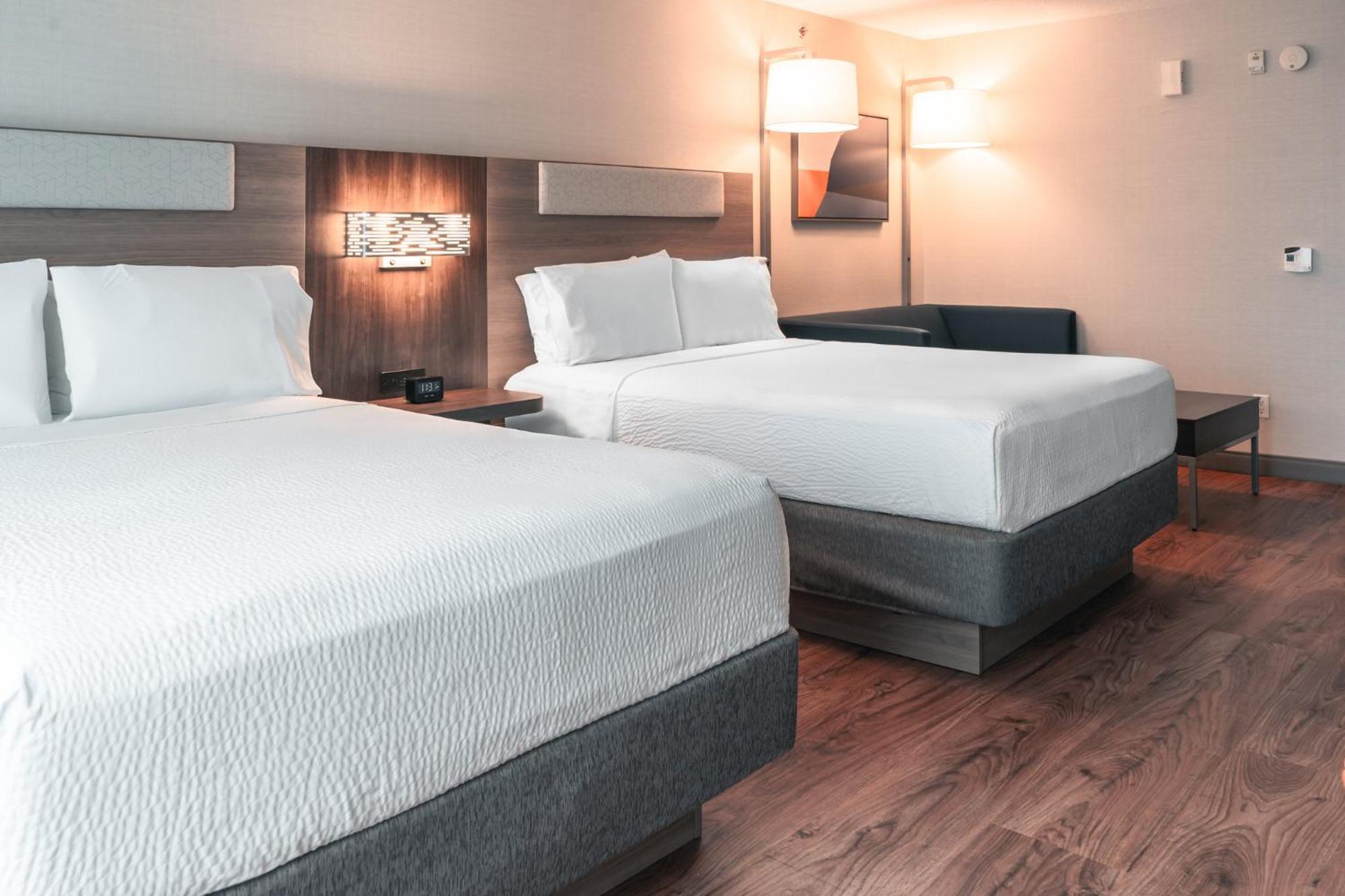 Holiday Inn Express Kingston Central By Ihg Esterno foto